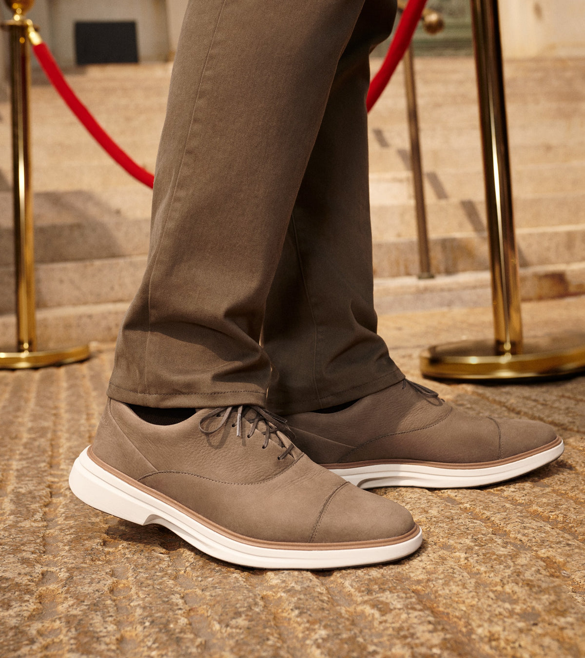 C42158:MOREL NUBUCK/ DK NATURAL / SILVER BIRCH